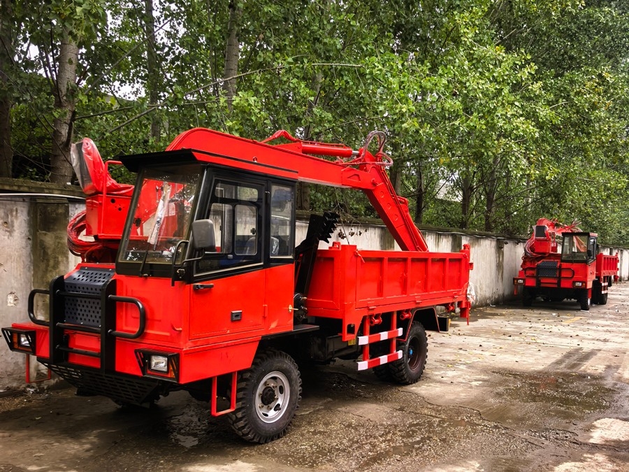 隨車挖運(yùn)輸車